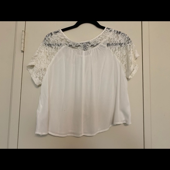 Forever21 Lacey White Top - Picture 3 of 6